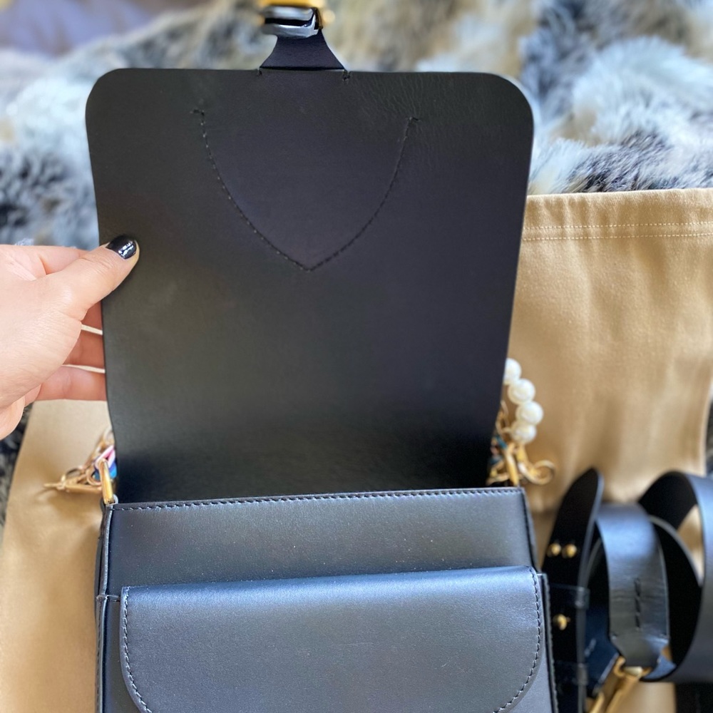 Burberry black leather crossbody - Picture 4 of 8